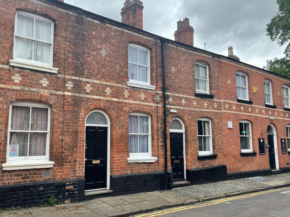 Chester Stays - Lovely 2 Bedroom House In The Heart Of Chester Eksteriør billede