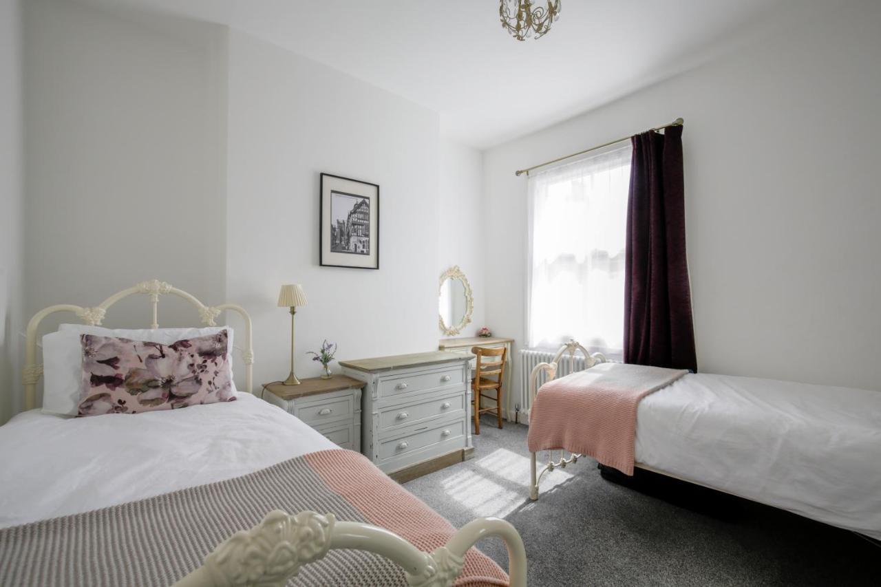 Chester Stays - Lovely 2 Bedroom House In The Heart Of Chester Eksteriør billede